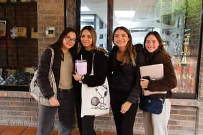 Ana Villalobos, Andrea Valenzuela, Alondra de Santiago y Fernanda Román (EL SIGLO DE TORREÓN /ENRIQUE CASTRUITA)
