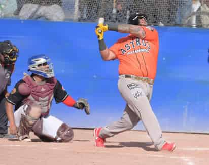 El próximo viernes, en punto de las 13:30 horas, el Estadio de la Sección 74 será escenario del quinto encuentro, en donde los Astros buscarán regresar la serie a Matamoros (RAMÓN SOTOMAYOR) 