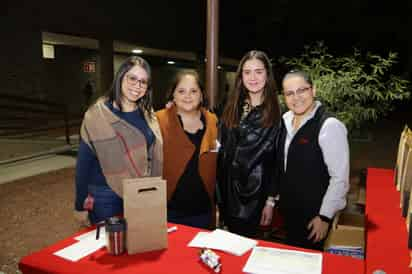 Mónica Adame, Fernanda Borrego, Daniela Valencia y Arce de Santiago (EL SIGLO DE TORREÓN/ENRIQUE CASTRUITA)