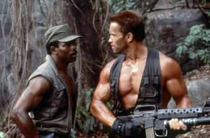 Arnold Schwarzenegger y  Carl Weathers compartieron créditos en la cinta Depredador. 