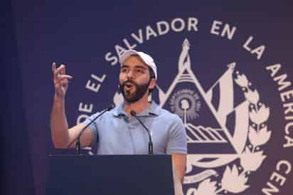 Con el régimen de excepción ha cimentado su controvertida lucha contra las pandillas y la inseguridad ciudadana. (EFE)