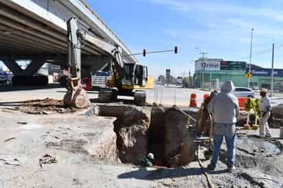 El gobernador, Manolo Jiménez Salinas, dijo que la construcción de un sistema de drenaje pluvial en esta ciudad sería emblemática, por todas las implicaciones para los torreonenses. (EL SIGLO DE TORREÓN)