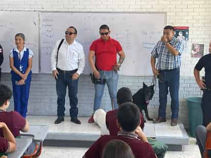 El año pasado un estudiante de secundaria atacó con un arma blanca a una maestra. (ARCHIVO)