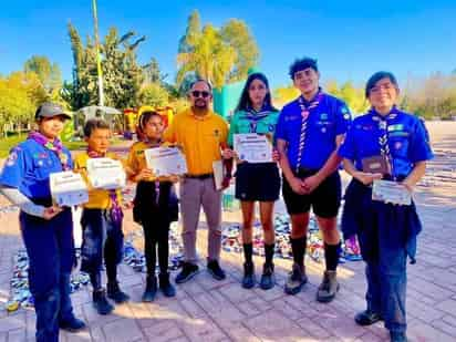 Madelaine Mirtala Gual, Jesús José y Ximena Abigaíl Ramírez, Miguel Márquez, Zara Nicte y Fabio Francisco Arrañaga, y Alondra Guadalupe García (CORTESÍA)
C