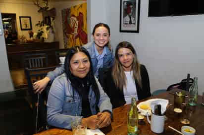 María Agustina, Elizabeth y Mariana (EL SIGLO DE TORREÓN/ ENRIQUE CASTRUITA)