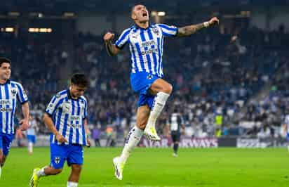 Rayados de Monterrey durante el partido de la Concachampions. (ARCHIVO)