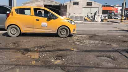 Baches en Torreón. (FERNANDO COMPEÁN / EL SIGLO DE TORREÓN)