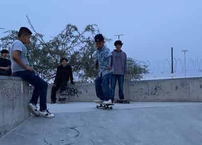 Clases en el Skate Park. (DIANA GONZÁLEZ)