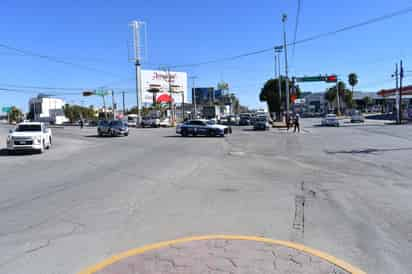 Crucero bulevar Independencia y calzada Abastos. (FERNANDO COMPEÁN / EL SIGLO DE TORREÓN)