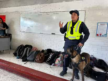 Operativo Mochila en Arteaga. (ISABEL AMPUDIA)