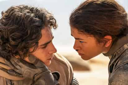 La película explora el viaje a la madurez de Paul Atreides (Timothée Chalamet), camino que recorre en esta secuela junto al pueblo de los Fremen, al que pertenece la guerrera Chani (Zendaya).