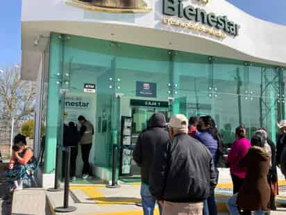 Con las incorporaciones que se hicieron durante diciembre y enero en la Pensión del Bienestar, el padrón aumentó a 300 mil beneficiarios. El año pasado eran poco más de 251 mil personas inscritas en el citado programa.