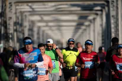 Aunque se espera una elevada temperatura, los competidores darán su máximo esfuerzo para cumplir con el trayecto de 42.195 kilómetros (ESPECIAL)