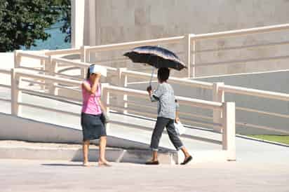 A través del IBEROmáforo, la población puede consultar el Índice Ultravioleta y conocer las horas en que es necesario cuidarse del sol.