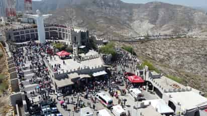 Viacrucis en Torreón. (ARCHIVO)