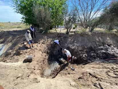 Repara Simas falla en acueducto