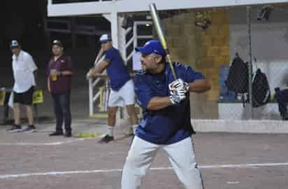 Recta final de la Liga de Softbol de Bola Lenta