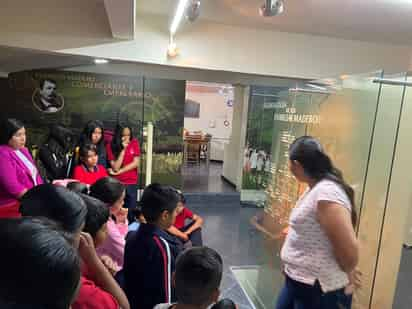 Visitantes en el Museo Madero. (MARÍA DE JESÚS VÁZQUEZ)