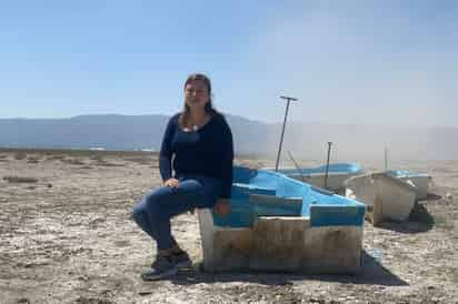 Lo que hace más de 20 años fue advertido por especialistas y por asociaciones, hoy es una realidad y los pobladores de las localidades de la ribera del Lago de Cuitzeo ya sólo ven un cementerio de lanchas y vehículos. (EL UNIVERSAL)