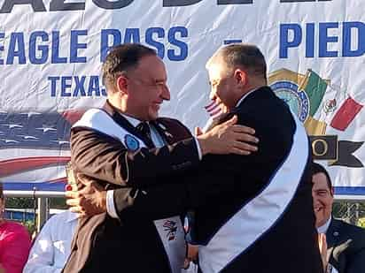 Celebran ceremonia del Abrazo de la Amistad y entregan reconocimientos de Mr. Amigo 2024