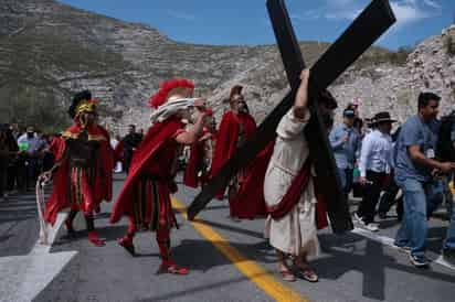 Viacrucis Torreón. (VAYRON INFANTE)