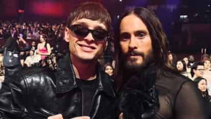 Jared Leto sorprende y presume fotografía junto a Peso Pluma