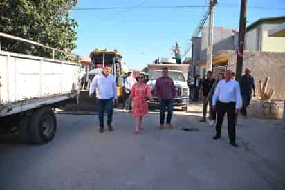 Leticia Herrera Ale supervisa programa de bacheo