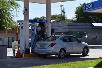 El 70 por ciento de las emisiones contaminantes en la ciudad provienen del monóxido de carbono emitido por el extenso parque vehicular. (PENÉLOPE CUETO)