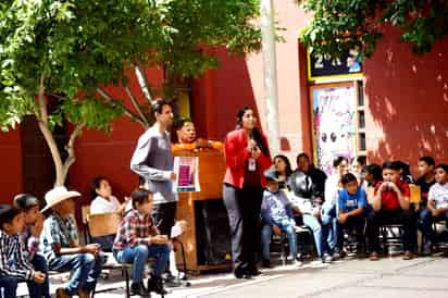 Imparten pláticas sobre salud y prevención del bullying. (MARÍA DE JESÚS VÁZQUEZ)