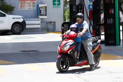 Niños de esta edad ya no podrán viajar en motocicleta, según un dictamen de ley