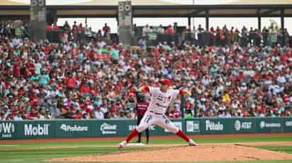 Diablos Rojos del México barren a 'sus hermanos' Guerreros