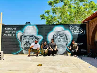 Mural. Caporal y Yahir Vázquez fueron los artistas encargados de plasmar el homenaje a Los Dos Carnales, ubicado en el ejido San Lorenzo.