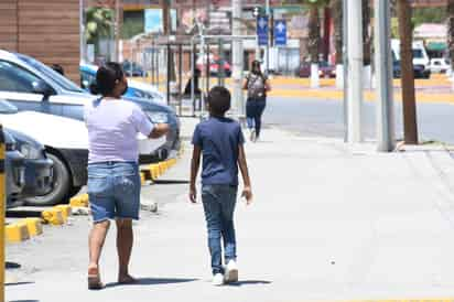 El secretario de Educación de Durango, José Guillermo Adame Calderón, dijo que las temperaturas en el estado son muy diversas, por lo que en esta época no hay una disposición igual para las escuelas de educación básica ni tampoco hay indicaciones oficiales de recortar la jornada escolar.