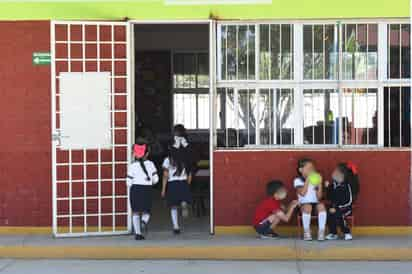 Durango descarta suspender clases presenciales por onda de calor