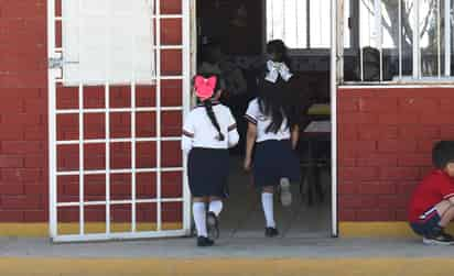 ANIEP ve 'medida imprudente' autorizar clases en línea por onda de calor