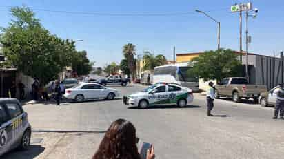 Tras apagón de cuatro días, vecinos de Nuevo Los Álamos bloquean vialidad en Gómez Palacio