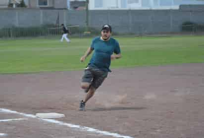 Lucen ofensivas en softbol de San Isidro