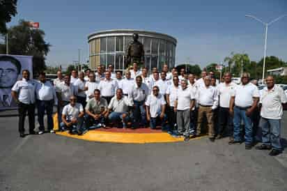 Homenaje por aniversario luctuoso a Francisco Sarabia (EL SIGLO DE TORREÓN) 