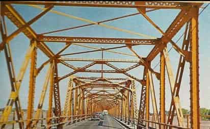 Cuando el puente plateado fue naranja