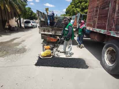 Sigue programa de bacheo permanente en Gómez Palacio