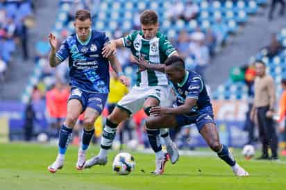 En el primer encuentro del Torneo Apertura 2024 de la Liga MX, los Guerreros cayeron en el último minuto frente a la Franja del Puebla en la Angelópolis, con un penal revisado por el VAR en el minuto 90.