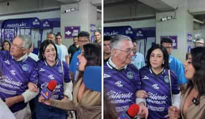 Le cantan a Ricardo Salinas Pliego saliendo del partido de Mazatlán FC