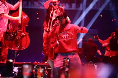 Inolvidable. Natanael Cano ofreció una noche llena de emociones donde también destacaron otros talentos. (FOTOS: ENRIQUE CASTRUITA)