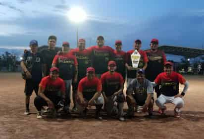 Viene el 'Playball' en la Liga de Softbol de Bola Lenta