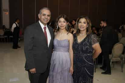 Óscar Moreno, Paula Moreno y Nora Rodríguez (EL SIGLO DE TORREÓN / GABRIEL ESCOBAR)