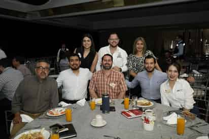 Neysla Buil, Alberto de Anda, Gladys Cañedo, Fernando Vázquez, Jesús Salas, Omar Dabdoub, Alejandro y Alejandra Márquez (EL SIGLO DE TORREÓN / GABRIEL ESCOBAR)