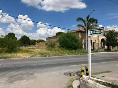 En la colonia El Campestre La Rosita ha disminuido la presión en las tomas de agua, señalaron vecinos. (EL SIGLO DE TORREÓN)