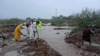 Contingencia en el ejido Santo Niño Aguanaval, en Matamoros. (MARY VÁZQUEZ)