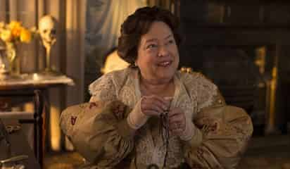 Kathy Bates anuncia su retiro tras último proyecto