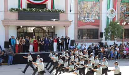 Celebran en San Pedro desfile cívico-militar